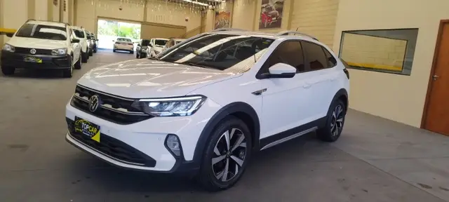 Carro Volkswagen Nivus 2023 Highline 200 TSI