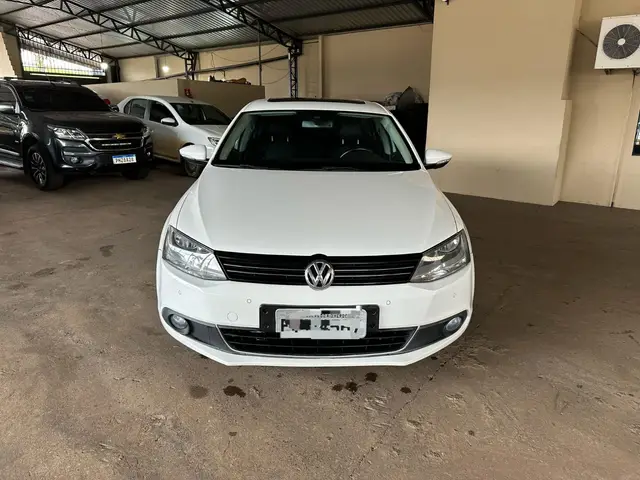 Carro Volkswagen Jetta 2012 2.0 TSI Highline DSG