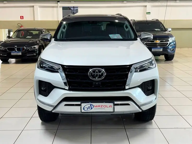 Toyota SW4 SRX 2.8 turbodiesel 7L 4x4 (Aut)