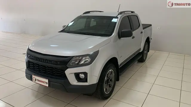 Carro Chevrolet S10 Cabine Simples 2022 S10 2.8 CTDi Chassi Cabine LS 4WD