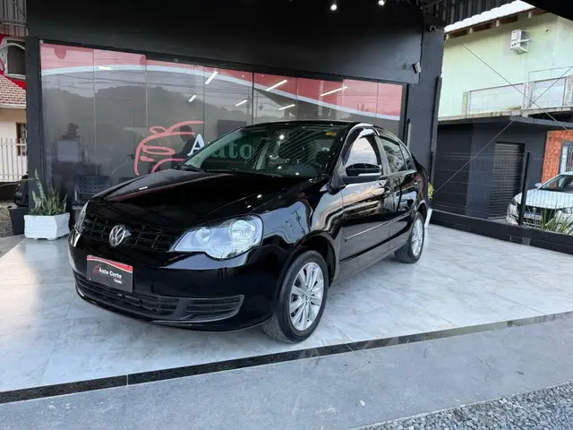 Carro Volkswagen Polo Sedan 2013 Comfortline 1.6 8V (Flex)