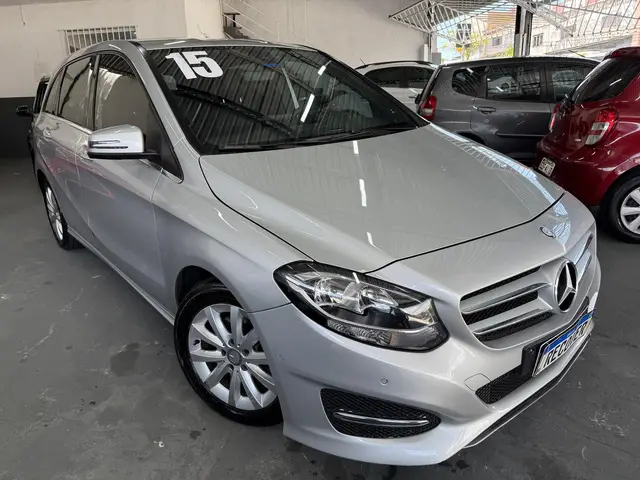 Carro Mercedes-Benz Classe B 2015 200 1.6 Turbo FlexFuel DCT