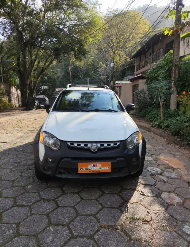 Carro Fiat Strada 2013 Adventure 1.8 16V (Flex) (Cabine Estendida)