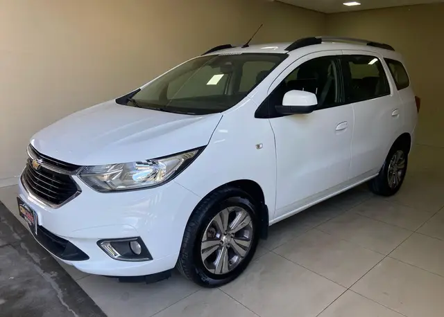Carro Chevrolet Spin 2023 Premier 1.8 (Aut.)