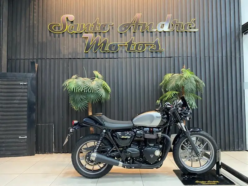 Triumph Street Cup 900