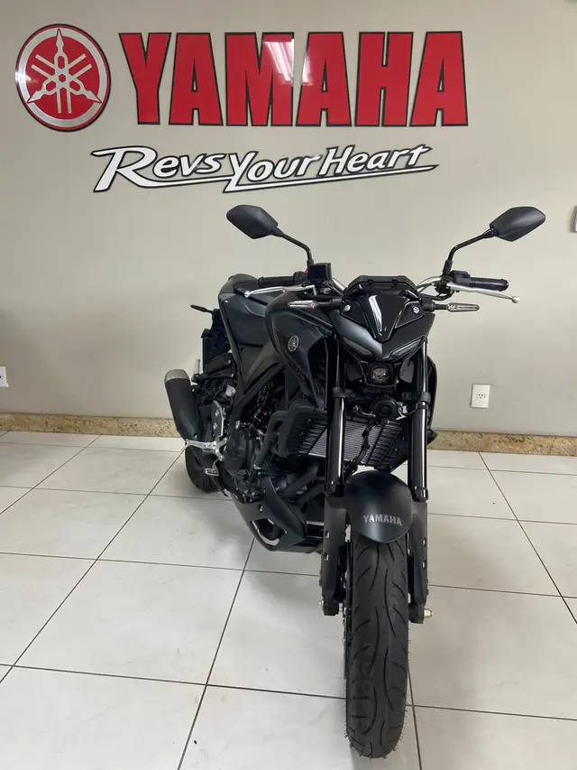 Moto Yamaha MT-03 2024 ABS