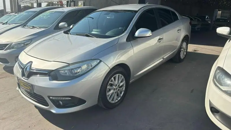 Renault Fluence 2.0 16V Dynamique (Flex)