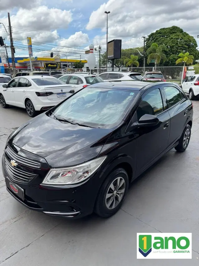 Carro Chevrolet Onix 2015 1.0 LS SPE/4