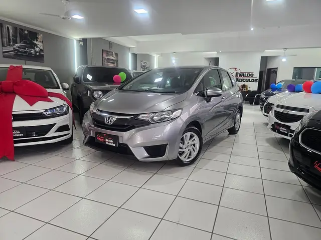 Carro Honda Fit 2015 1.5 16v LX (Flex)