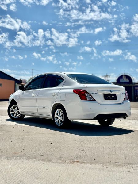 Versa 1.6 16V SV (Flex)