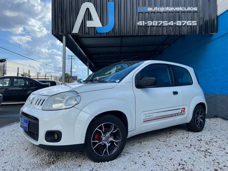 Fiat Uno Vivace 1.0 8V (Flex) 2p