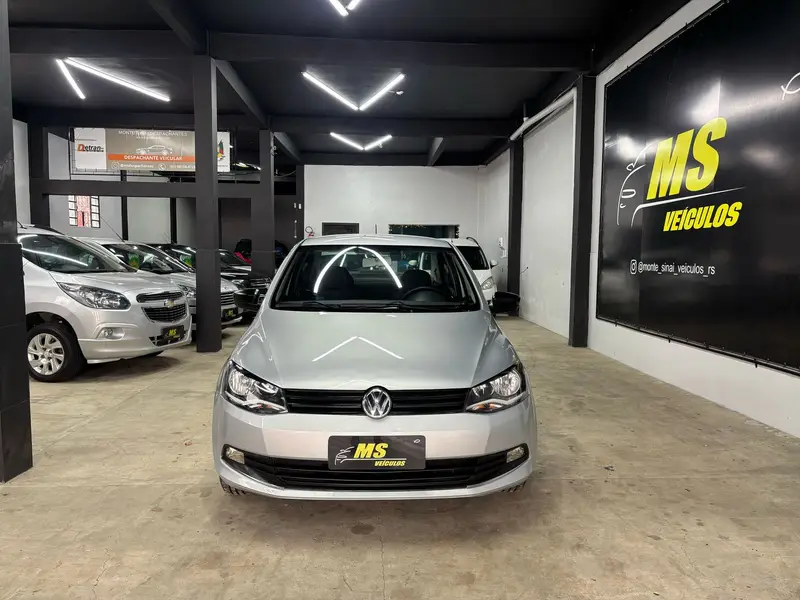 Volkswagen Voyage 1.6 VHT Trendline (Flex)