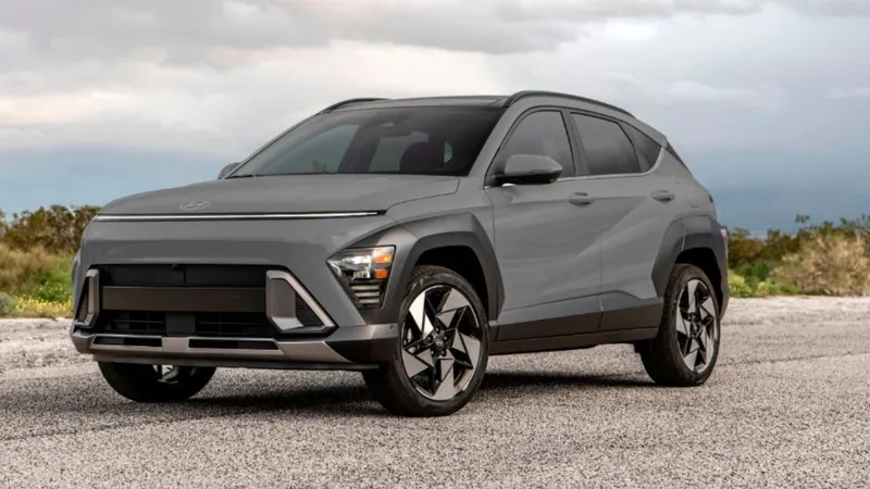 Novo Hyundai Kona híbrido 2025 tem tamanho de Creta e quer assustar BYD