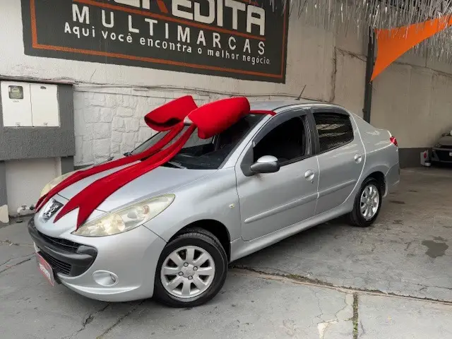Carro Peugeot 207 Sedan 2011 207 Passion XR Sport 1.4(10 Anos Brasil) (Flex)