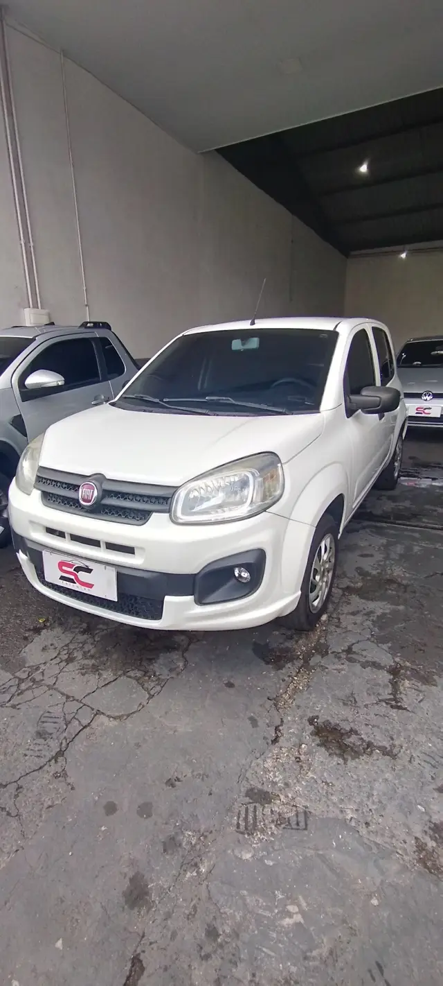 Carro Fiat Uno 2017 Attractive 1.0 (Flex) 4p