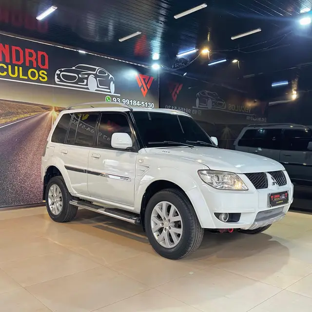Carro Mitsubishi Pajero TR4 2011 2.0 16V 4x4 (Flex) (Aut)