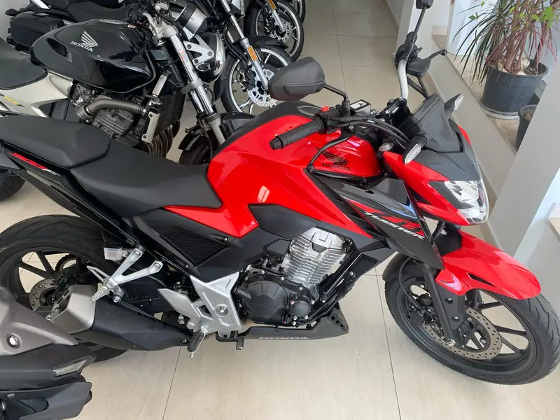Honda CB 300F Twister (CBS)