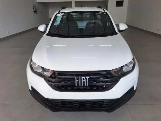 Carro Fiat Strada 2025 Freedom 1.3 Flex 8V CD