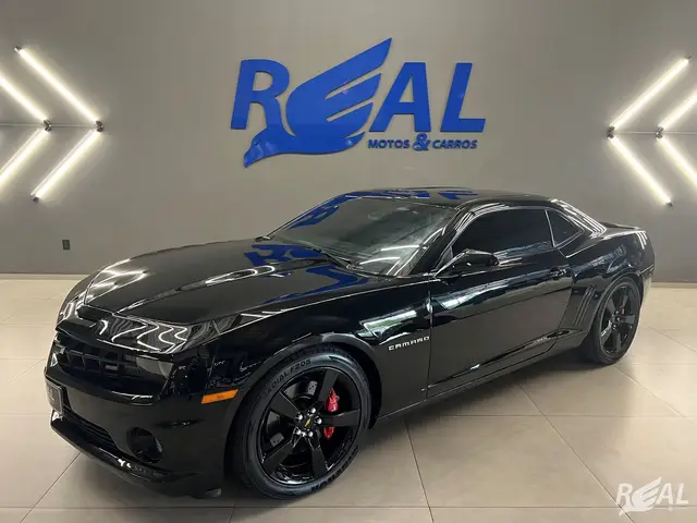 Carro Chevrolet Camaro 2011 SS 6.2
