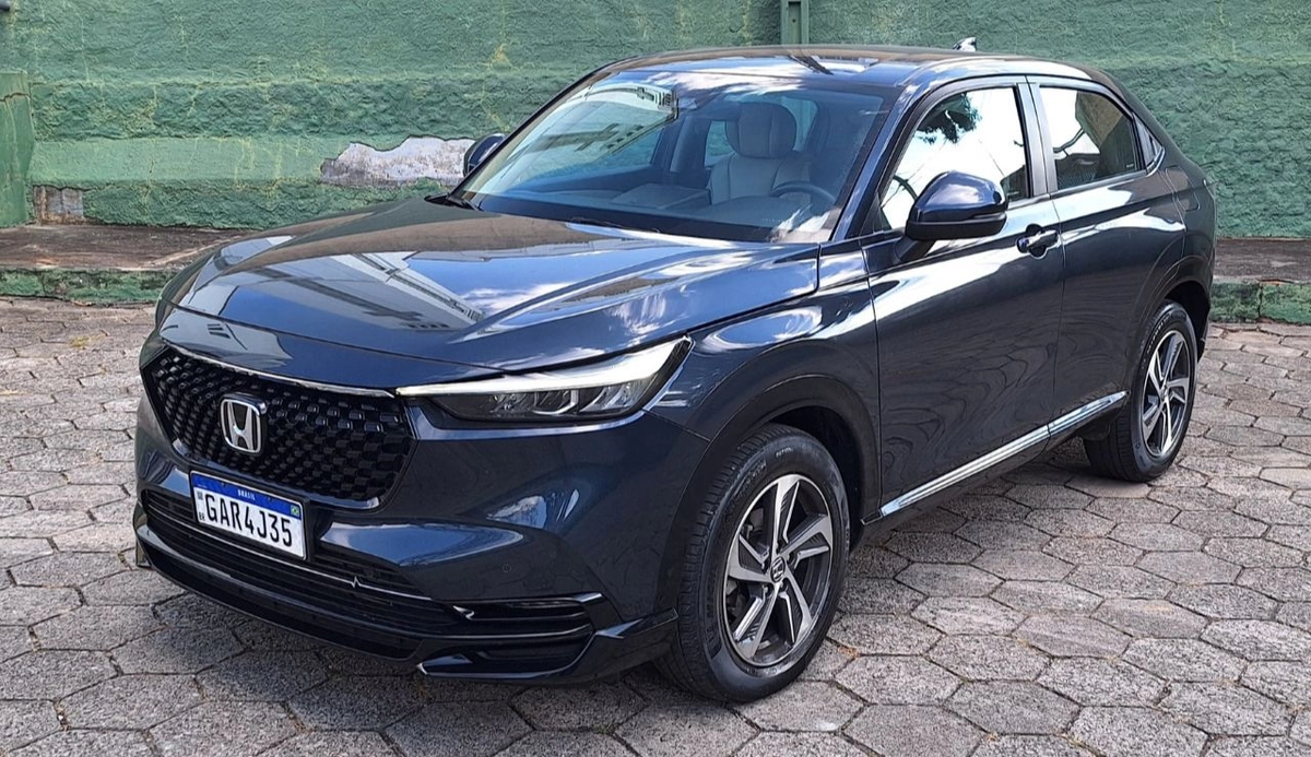 SUV japonês tem visual que envelheceu bem e sobra no desempenho com motor turbo