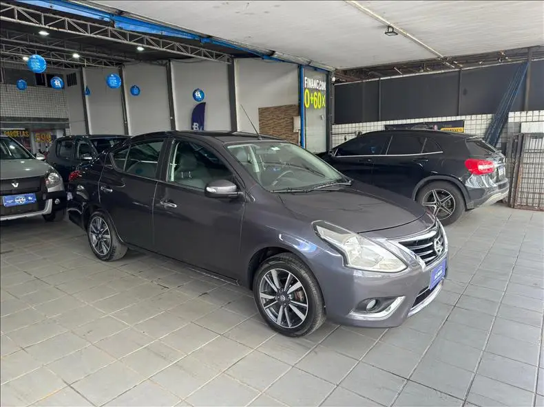 Nissan Versa 1.6 16V SL FlexStart (Flex)