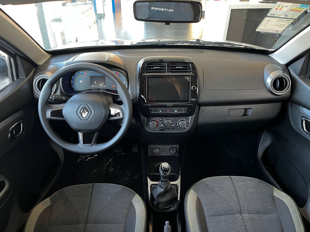 Kwid Outsider 1.0