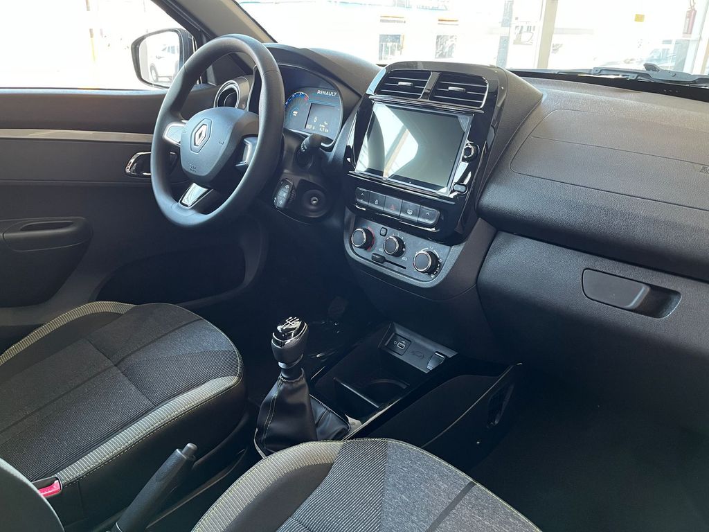 Kwid Outsider 1.0