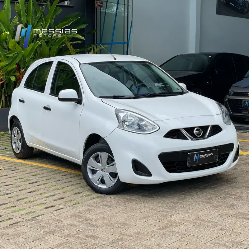 Nissan March 1.0 12V S (Flex)