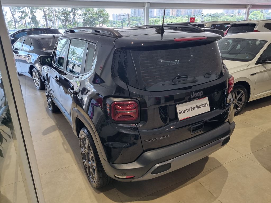 Renegade Série S T270 4x4 AT9