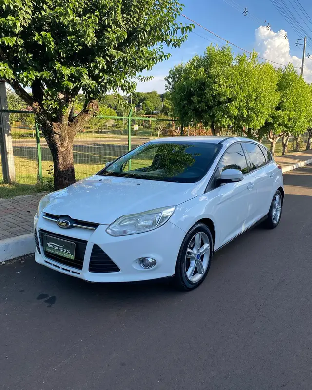 Carro Ford Focus Hatch 2015 S 1.6 16V TiVCT