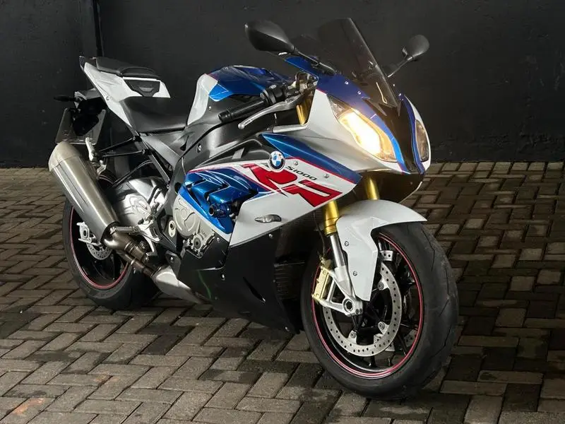 BMW RR