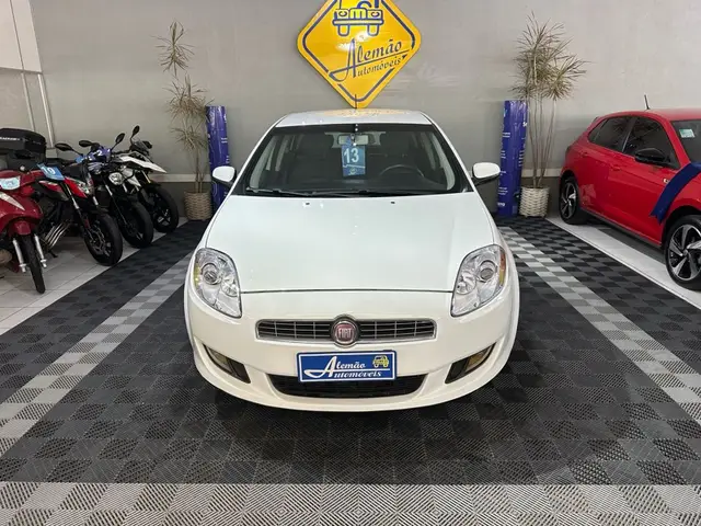 Carro Fiat Bravo 2013 Essence 1.8 16V Dualogic (Flex)