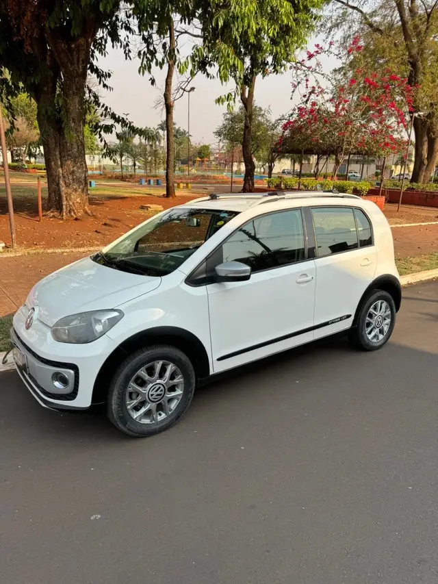 Carro Volkswagen Up! 2017 1.0 12v TSI E-Flex Cross