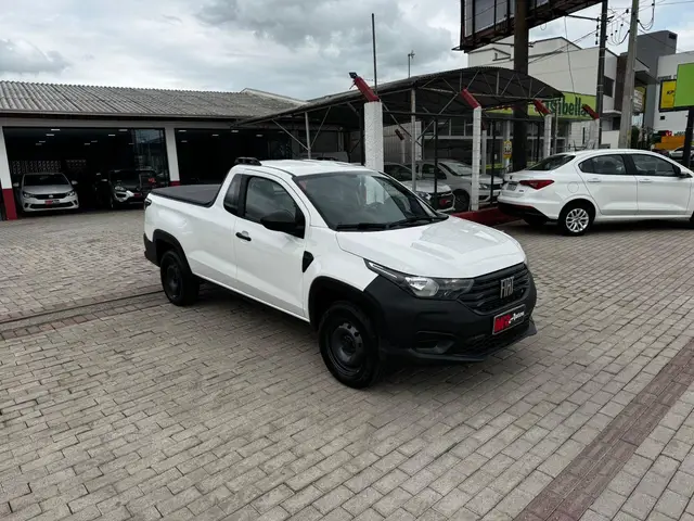 Carro Fiat Strada 2023 Endurance 1.4 Cabine Plus (Flex)