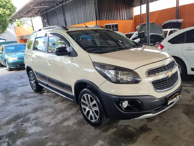 Carro Chevrolet Spin 2016 Activ 1.8 (Flex) (Aut)