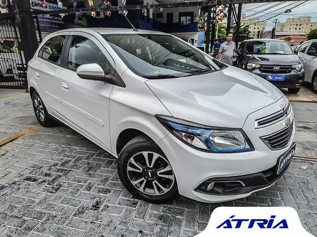 Carro Chevrolet Onix 2014 1.4 LTZ SPE/4 (Aut)