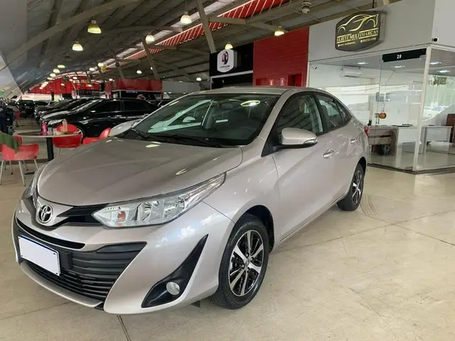 Carro Toyota Yaris Sedan 2019 1.5 XL (Flex)