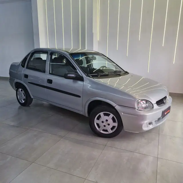 Carro Chevrolet Classic 2003 Corsa Sedan  1.6 MPFi (Aut)