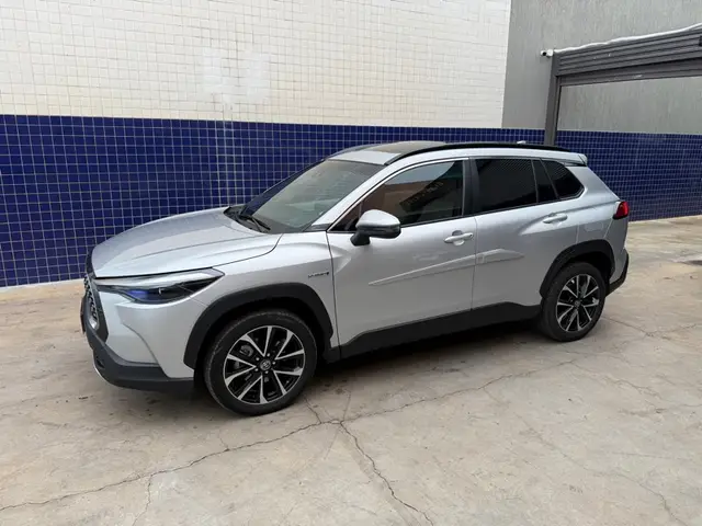 Carro Toyota Corolla Cross 2024 XRX Hybrid 1.8