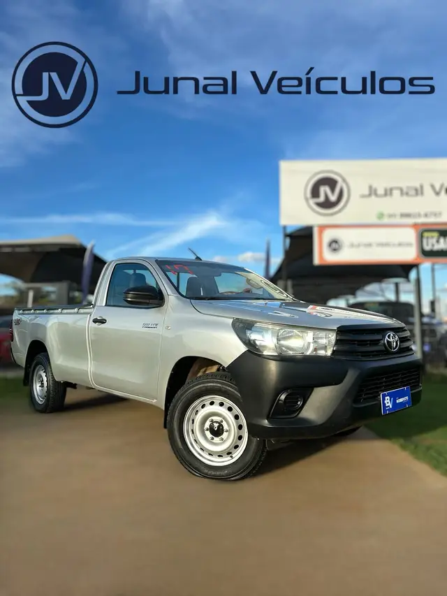 Carro Toyota Hilux Cabine Simples 2017 Hilux 2.8 TDI CS 4x4