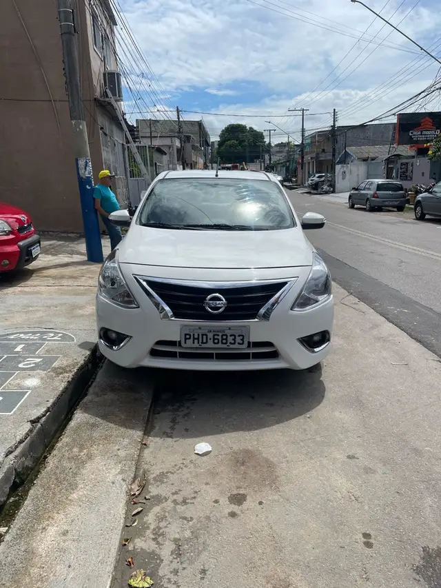 Carro Nissan Versa 2017 1.6 16V SL FlexStart CVT (Flex)
