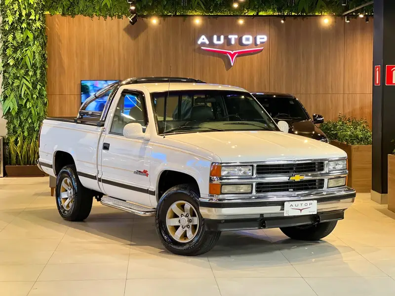 Chevrolet Silverado DLX 4.2 Diesel