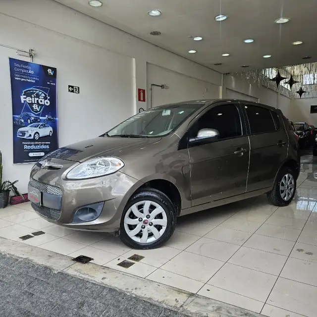 Carro Fiat Palio 2016 Attractive 1.0 Evo (Flex)