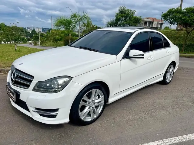 Carro Mercedes-Benz C 200  2013 Avantgarde 1.8 CGI Turbo