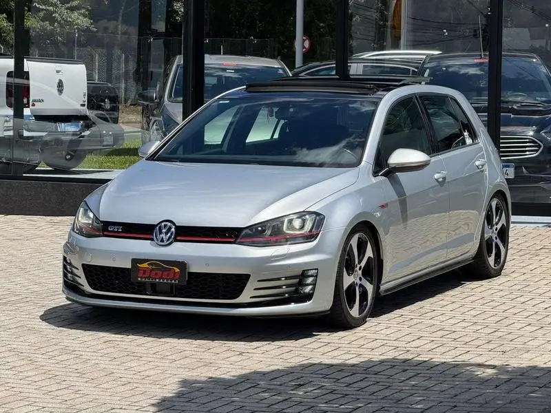 Volkswagen Golf GTI 2.0 TSi DSG