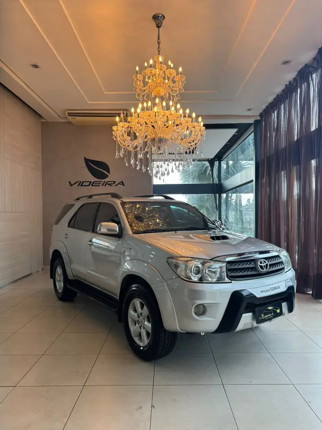 Carro Toyota Hilux SW4 2010 SRV 4x4 3.0 Turbo  (aut)
