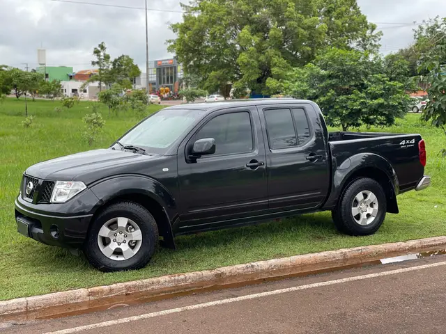Carro Nissan Frontier 2009 SE 4x2 2.5 16V (cab. dupla)