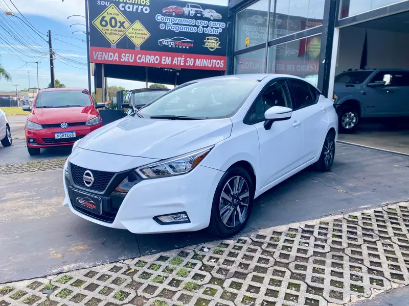 Nissan Versa Advance 1.6 (Flex) (Aut)