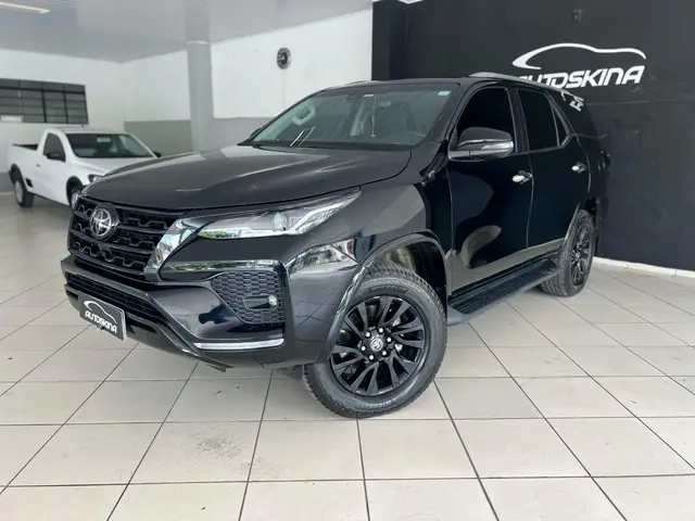 Carro Toyota SW4 2021 SRX 2.8 turbodiesel 7L 4x4 (Aut)