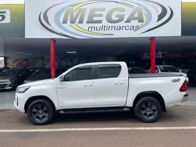 Carro Toyota Hilux Cabine Dupla 2022 SR 2.8 TDI CD 4x4 (Aut)
